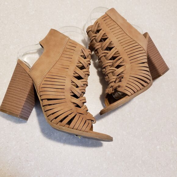 Dolce Vita Boots Womens 6 Cut Out Ankle Booties Brown Faux Leather Open Toe Zip - Picture 3 of 7